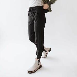 ALBION Black Jetsetters Joggers Jogger Pants Sz Small